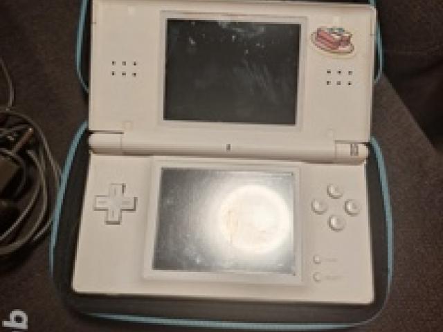 Nintendo Ds Light - 1